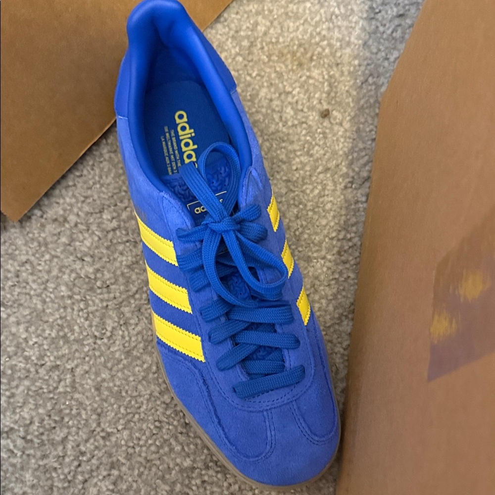 adidas Gazelle Blue and Yellow Sneakers - Picture 4 of 4